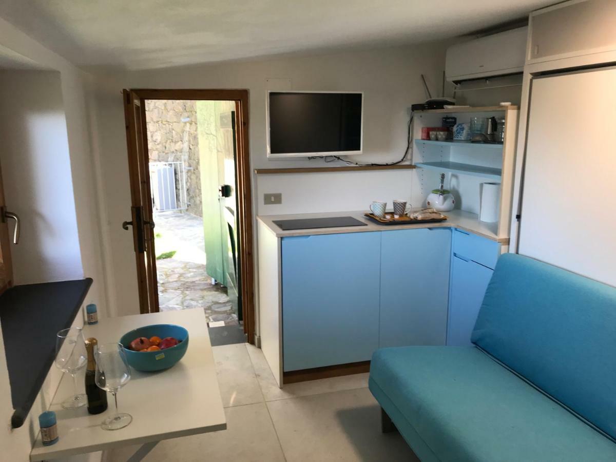 Cottage In Front Of The Sea Bonassola Exterior photo